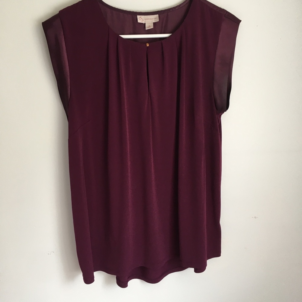 Dress barn sleeveless skirt with silk like details